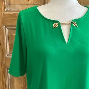 Ladies short sleeve blouse